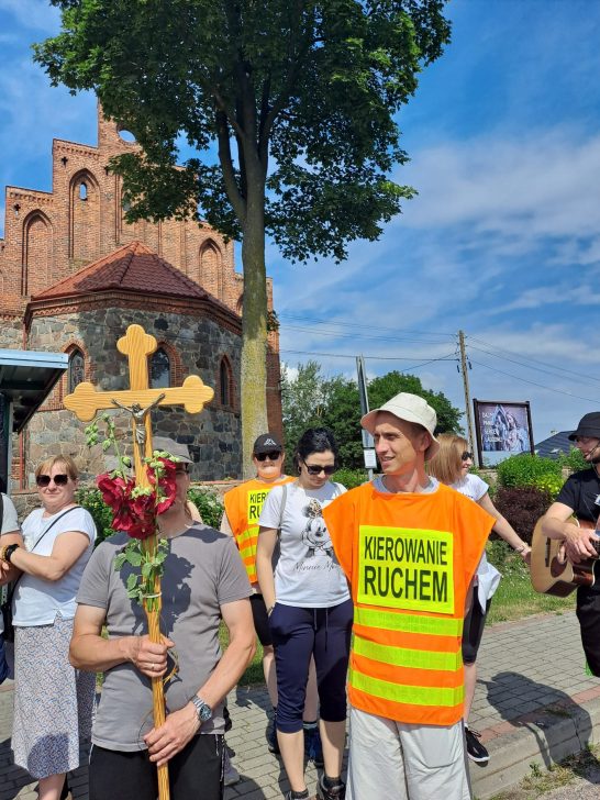 Pielgrzymi idący do Lip w naszej Parafii – 30 czerwca 2023