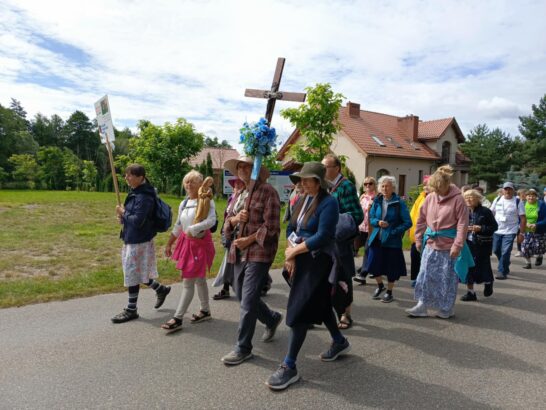 Pielgrzymka z Warszawy do Gietrzwałdu w naszej Parafii